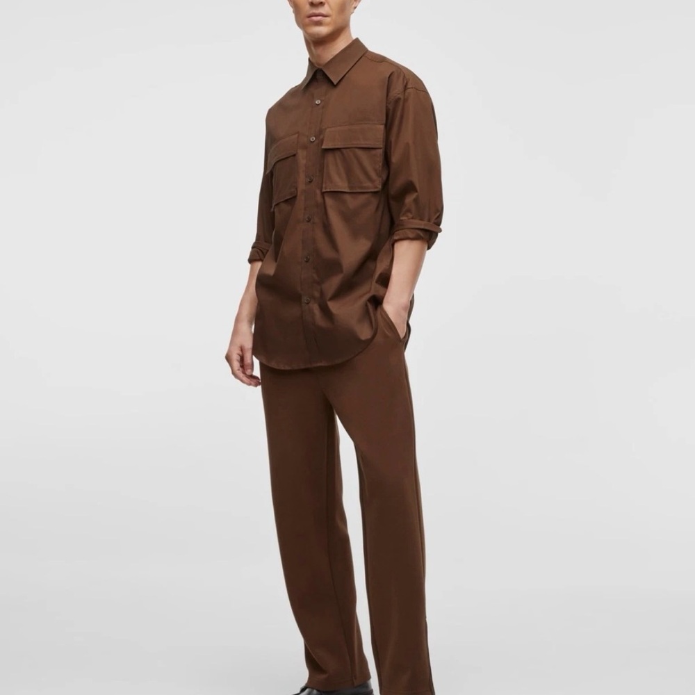 Mode of One Men's Classic Brown Button-Down Collared Shirt